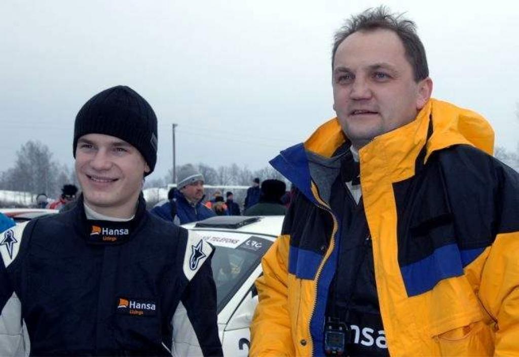 Jānis Kārkliņš ar Jāni Krastiņu ir aizvadījuši pirmās treniņu sesijas, gan ar treniņu auto, gan jauno rallija spēkratu.
Autors: Foto: 