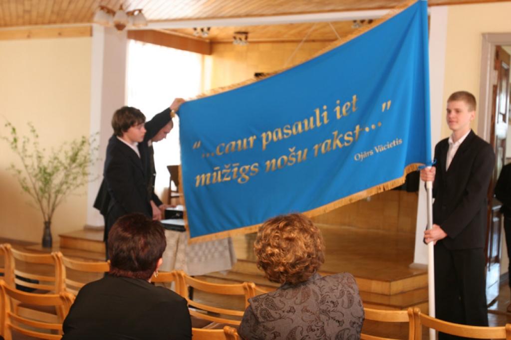 Šodien Gulbenes mūzikas skolai svinēja pusgadsimta jubileju.