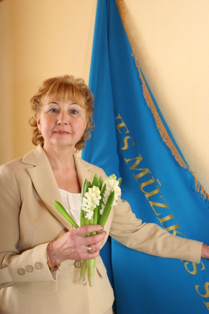 Šodien Gulbenes mūzikas skolai svinēja pusgadsimta jubileju.