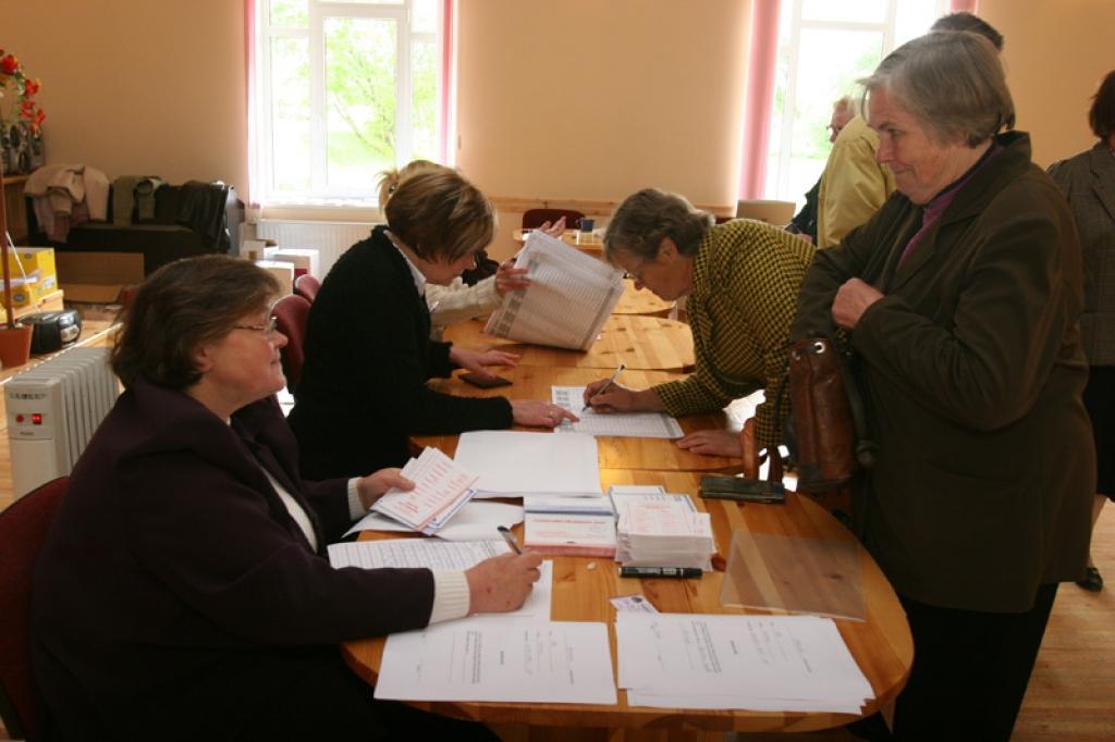 Par saviem deputātu kandidātiem balso Daukstu, Stradu, Lejasciema un  Lizuma pagasta vēlētāji.