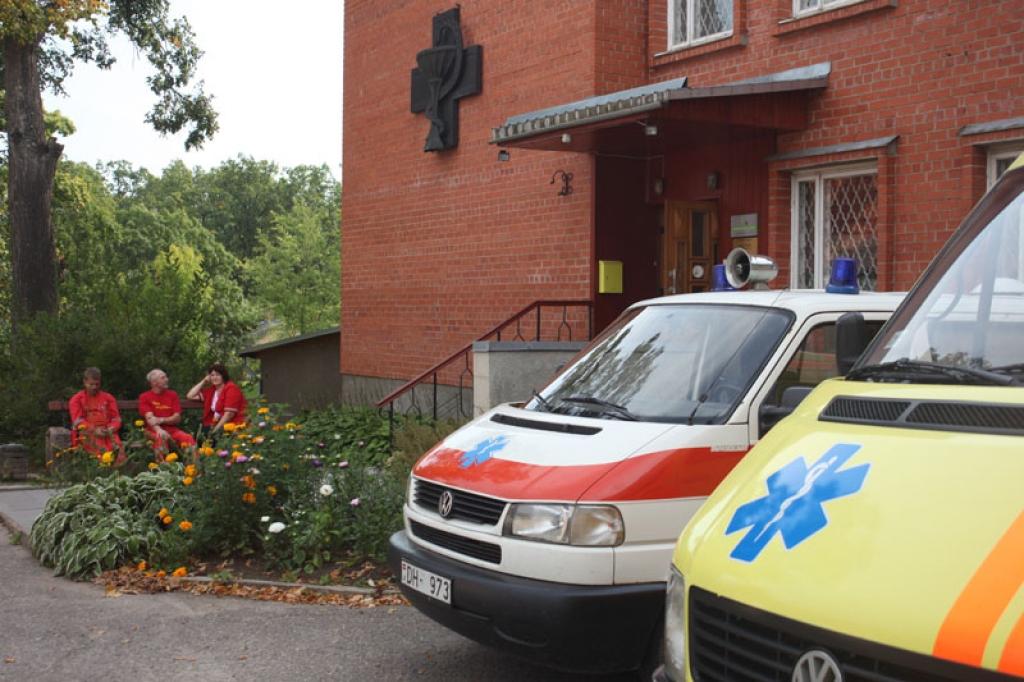 : Gulbenes neatliekamās medicīniskās palīdzības dienesta brigādes jaunajās mājās jūtas labi.
Autors: Gatis Bogdanovs