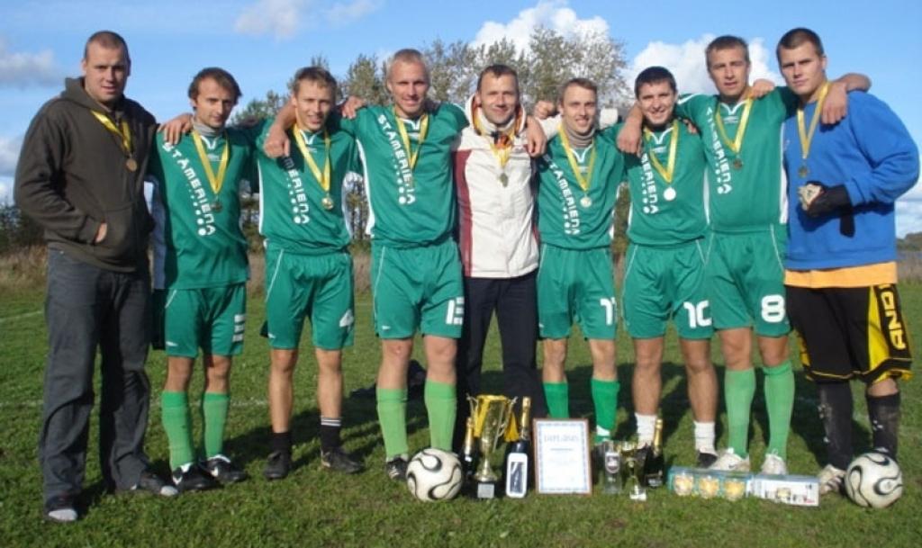 Čempionāta zelta medaļas saņēma Einārs Zaķis, Dainis Melnis, Sergejs Kauliņš, Valentīns Surovs, Ilvars Glāznieks, Aldis Tašiņš, Aivars Začs, Mārcis Graudiņš, Jānis Lapss, Renārs Šķenders, Artis Timenieks, Artūrs Zelčs, Gatis Zelčs, Arnis Ivanovs un Dainis Tašiņš. 
Autors: No personiskā albuma