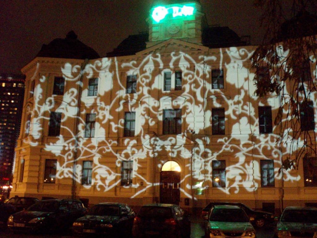 Pirms valsts svētkiem krāšņākie staru skati otrajos Staru svētkos.