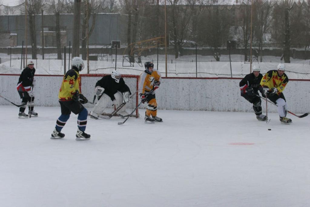 Piedalījās četras komandas - HK "Ape", HK "Smiltene 09'", "Gulbene/Juniors" un "Rubate". 

Autors: Gatis Bogdanovs