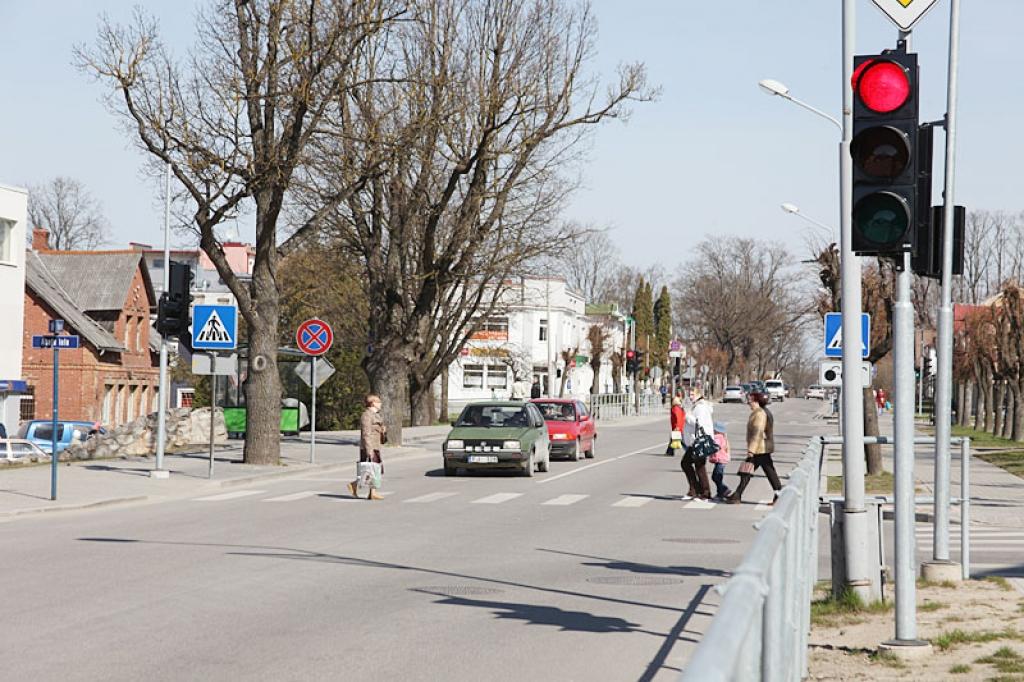Gulbenes pilsētas pārvaldes vadītājs Osvalds Lucāns uzskata, ka projekts ir realizēts, Eiropas nauda ir apgūta un nebūtu prātīgi tagad vienkārši izslēgt luksoforus.
Autors: Gatis Bogdanovs