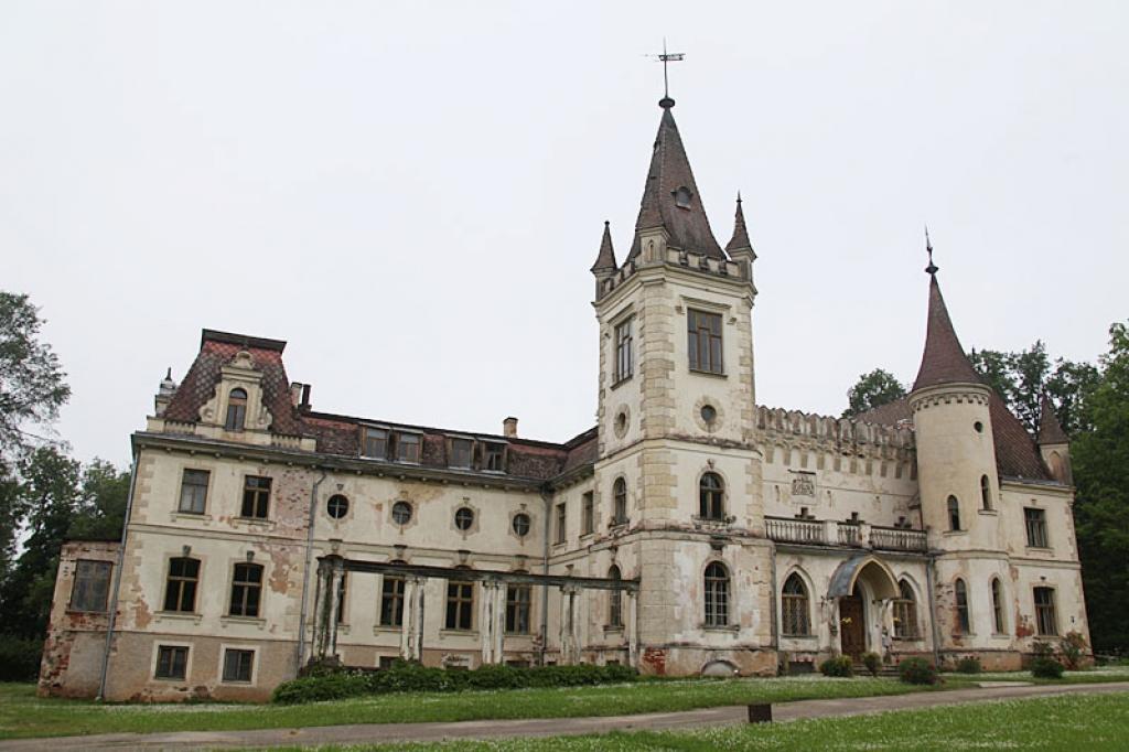 Historisma stilā 19.gadsimtā celtajai Stāmerienas pilij ir valsts nozīmes kultūras pieminekļa statuss. 
Autors: Gatis Bogdanovs