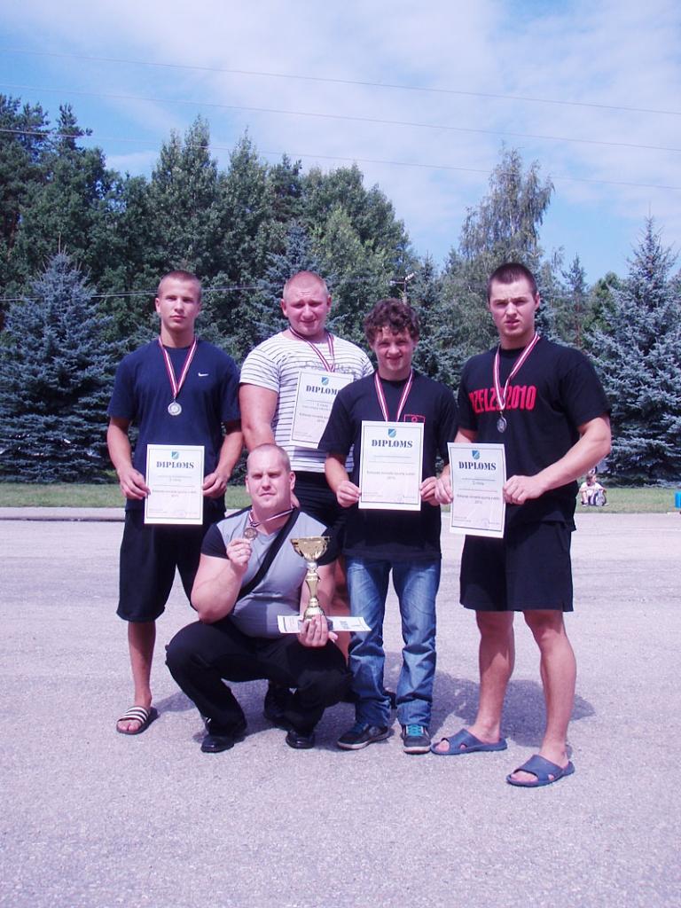 Sporta kluba “Gulbenes K.S.P.” pārstāvji sacensībās uzrāda teicamus rezultātus.
Autors: No personiskā albuma