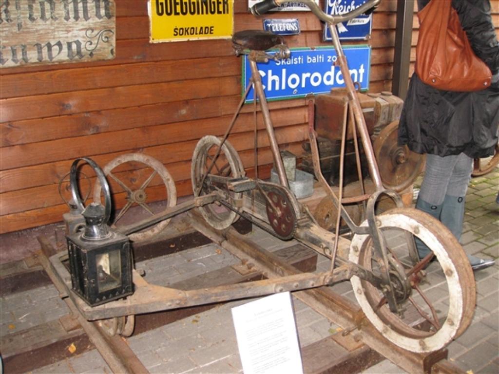 Autors: Pārsla Konrāde