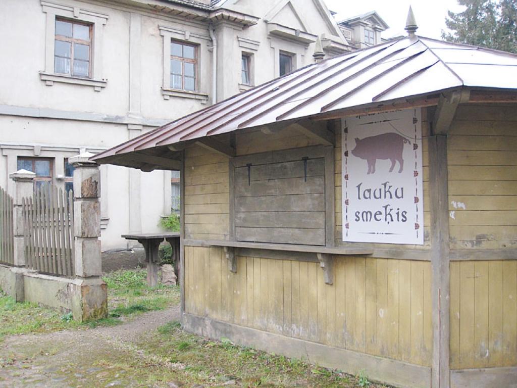 Autors: Pārsla Konrāde