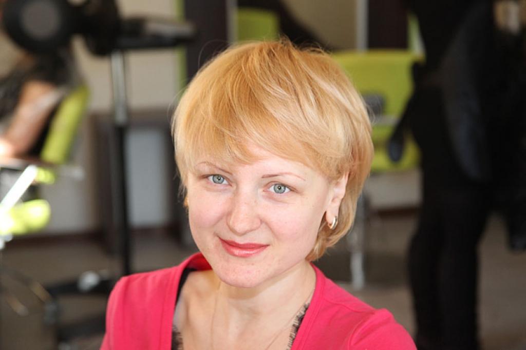 Ja vēlies izmanīt savu izskatu un izbaudīt jauku piedzīvojumu, piedalies "Dzirksteles pārvērtībās" kopā ar "Tiina Lux"! Nopērc 12. vai 14.aprīļa "Dzirksteli", aizpildi, izgriez un atsūti anketu uz "Dzirksteles" redakciju O.Kalpaka ielā...
Autors: Gatis Bogdanovs