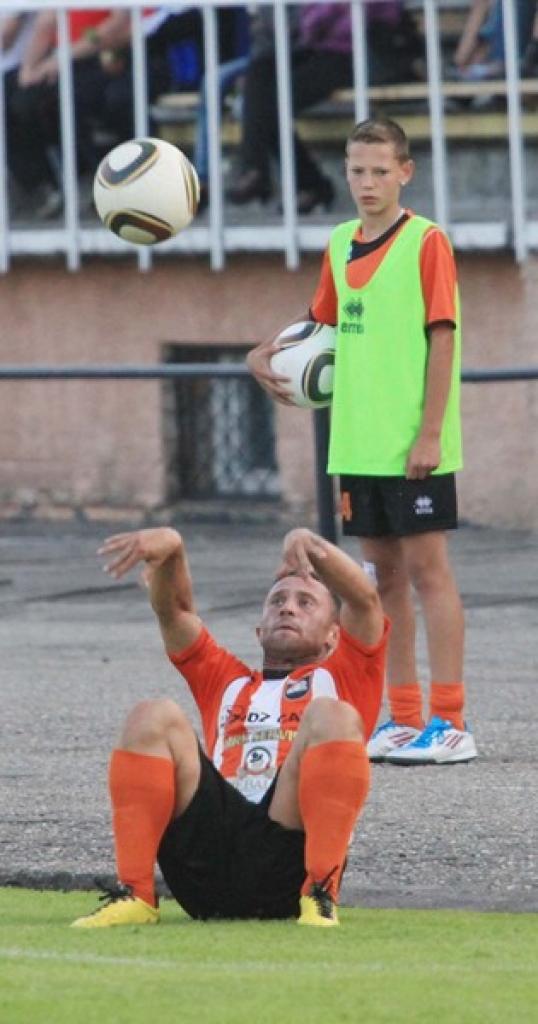 Latvijas Virslīgas futbola čempionāta 16.kārtas spēlē Gulbenes sporta centra stadionā trešdien, 29.jūnijā, tikās abi šīs sezonas čempionāta debitanti - FB "Gulbene" un FC "Jūrmala". Spēle Gulbenē beidzās ar rezultātu 1:1. Rezltātu mača...