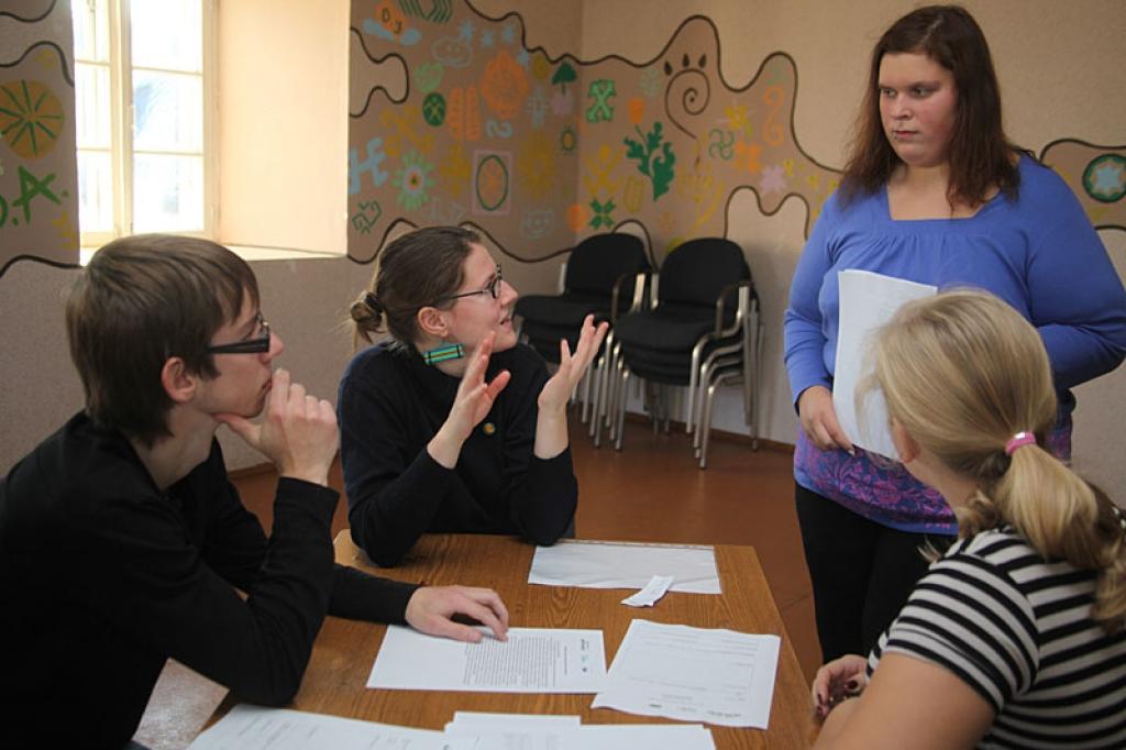 Spēlē komandas saņēma vienu un to pašu scenāriju – īsu notikuma izklāstu, kas ir noticis. Scenārija notikumi veidoti tā, ka tie ir tuvu kulminācijai un komandām ir īstais laiks iesaistīties un tos risināt.
Autors: Gatis Bogdanovs
