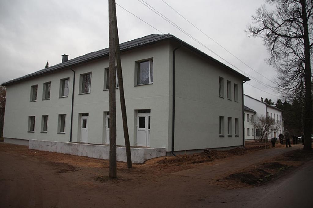 Valsts sociālās aprūpes centra “Latgale” Litenes filiālē nobeigumam tuvojas Eiropas Savienības līdzfinansētā rekonstrukcijas projekta darbi. Filiāles darbinieki un arī klienti cer, ka uz Ziemassvētkiem tie jau būs pabeigti pilnībā.
Autors: Gatis Bogdanovs