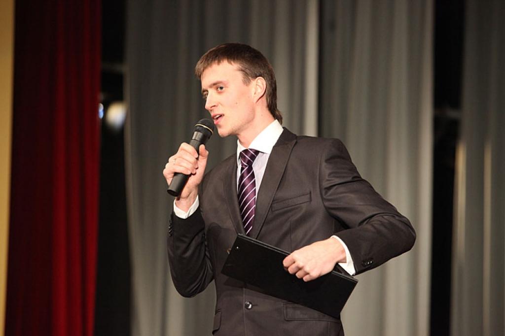 Gulbenes kultūras centrā pagājušajā sestdienā notika deju pedagoga un horeogrāfa Kārļa Venta 85 gadu jubilejas pasākums, kurā viņš bija kopā ar saviem tuviniekiem, deju kopu “Ratiņš”, draugiem, paziņām un dejas mākslas cienītājiem....
Autors: Gatis Bogdanovs