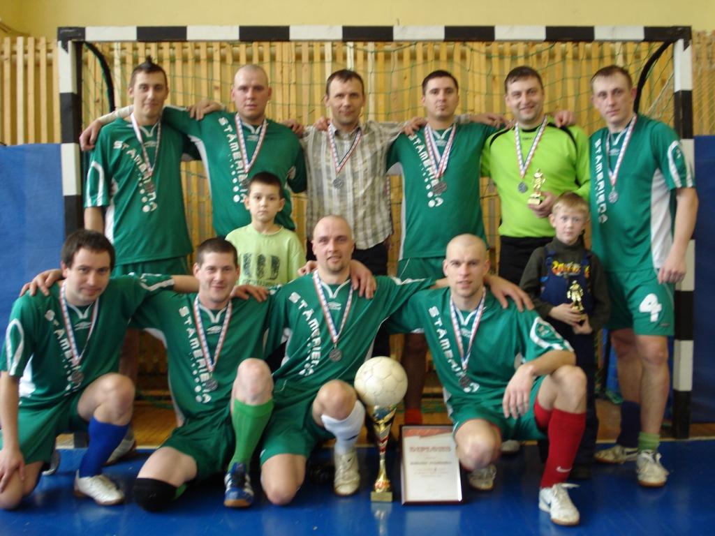 Stāmerienas komanda - ZA reģiona telpu futbola čempionāta sudraba laureāti.