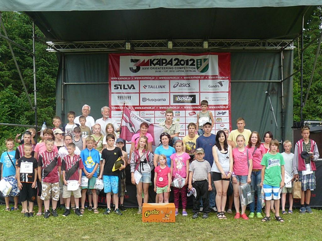Starptautiskajās orientēšanās sacensībās “Kāpa 2012” komanda “Pūznis OK/Gulbenes novada BJSS” klubu vērtējumā izcīnīja trešo vietu 127 komandu konkurencē. Gulbenes novadu pārstāvēja 46 dalībnieki.
Autors: No privātā arhīva