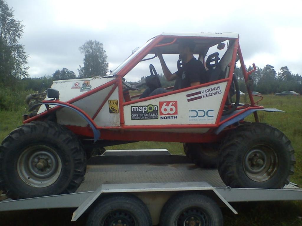 “Stiga Trophy 2012”, kas notika Trapenē, piedalījās arī mūsu novada ekipāža - Kārlis Birznieks un Valdis Ločmelis.