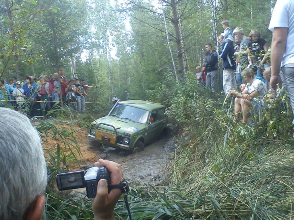 “Stiga Trophy 2012”, kas notika Trapenē, piedalījās arī mūsu novada ekipāža - Kārlis Birznieks un Valdis Ločmelis.