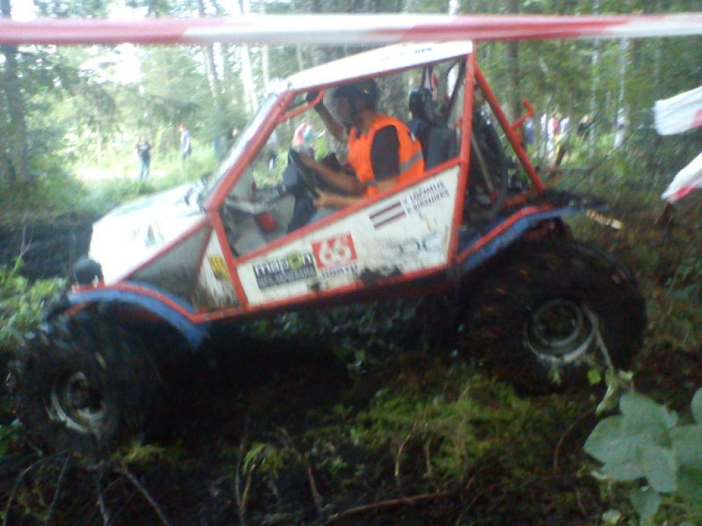 “Stiga Trophy 2012”, kas notika Trapenē, piedalījās arī mūsu novada ekipāža - Kārlis Birznieks un Valdis Ločmelis.