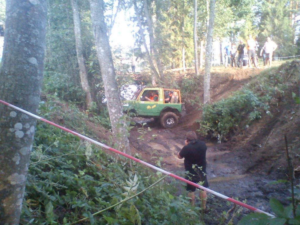 “Stiga Trophy 2012”, kas notika Trapenē, piedalījās arī mūsu novada ekipāža - Kārlis Birznieks un Valdis Ločmelis.