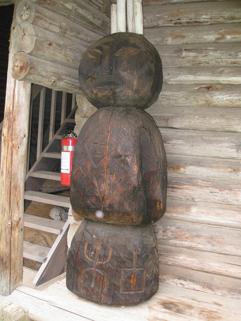 Setomā karalistē Igaunijā 

Gar pašu Krievijas robežu Igaunijā stiepjas Setomā – zeme, kur dzīvo seti. Setu tautai ir ne tikai sava valoda, bet arī savs karogs, himna un karaliene. Setu tautasdziesmā lēlo dziedātājs improvizē vārdus, kurus...