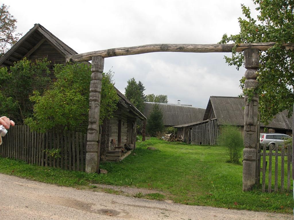 Setomā karalistē Igaunijā 

Gar pašu Krievijas robežu Igaunijā stiepjas Setomā – zeme, kur dzīvo seti. Setu tautai ir ne tikai sava valoda, bet arī savs karogs, himna un karaliene. Setu tautasdziesmā lēlo dziedātājs improvizē vārdus, kurus...