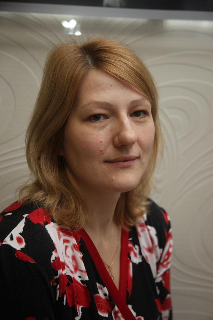 Krasas pārvērtības salonā “Tiina Lux” šoreiz piedzīvoja Gunita Zvirgzdiņa no Stradu pagasta. Viņa atzīst, ka pārvērtības esot jauka dāvana viņai dzimšanas dienā, jo nesen tika nosvinēta 37. dzimšanas diena. 

Gunita stāsta, ka vienmēr esot...