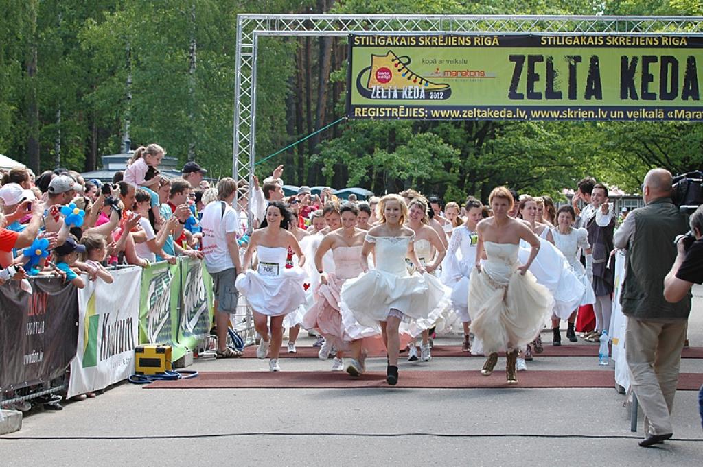 Autors: No "Zelta kedas" arhīva