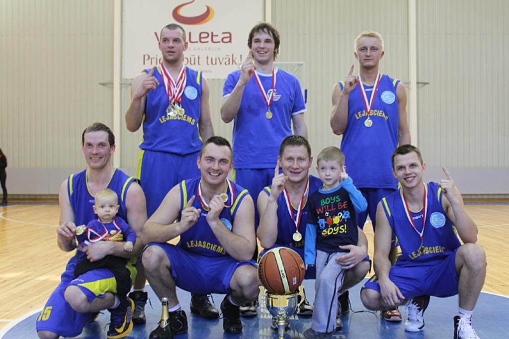 Meistarīgāk čempionātu beidza Lejasciema basketbolisti, izcīnot zelta godalgas un atkārtoti kļūstot par Gulbenes novada čempioniem basketbolā. 
Autors: Ziedonis Lazdiņš