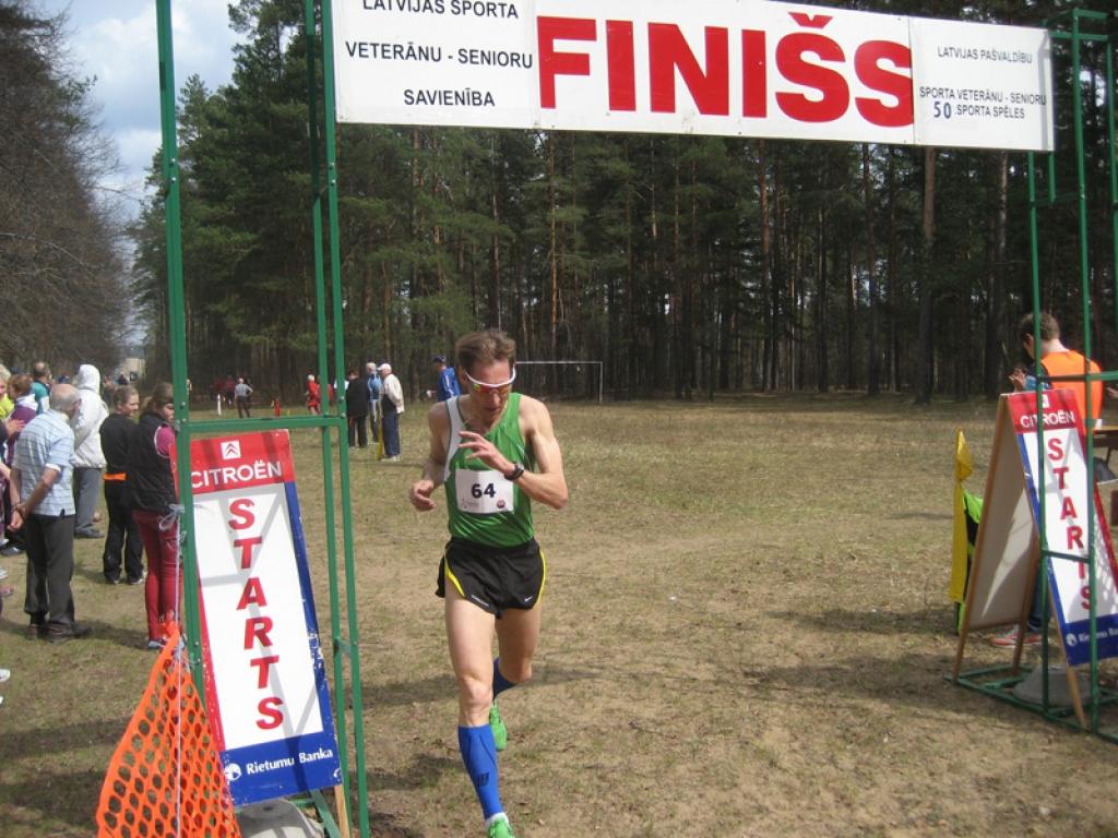 Latvijas Neatkarības atjaunošanas dienā, 4.maijā, Gulbenes novada komanda Rēzeknē ieguva ceturto vietu pašvaldību sporta veterānu jubilejas spēļu finālsacensībās pavasara krosā.
Autors: Diāna Odumiņa