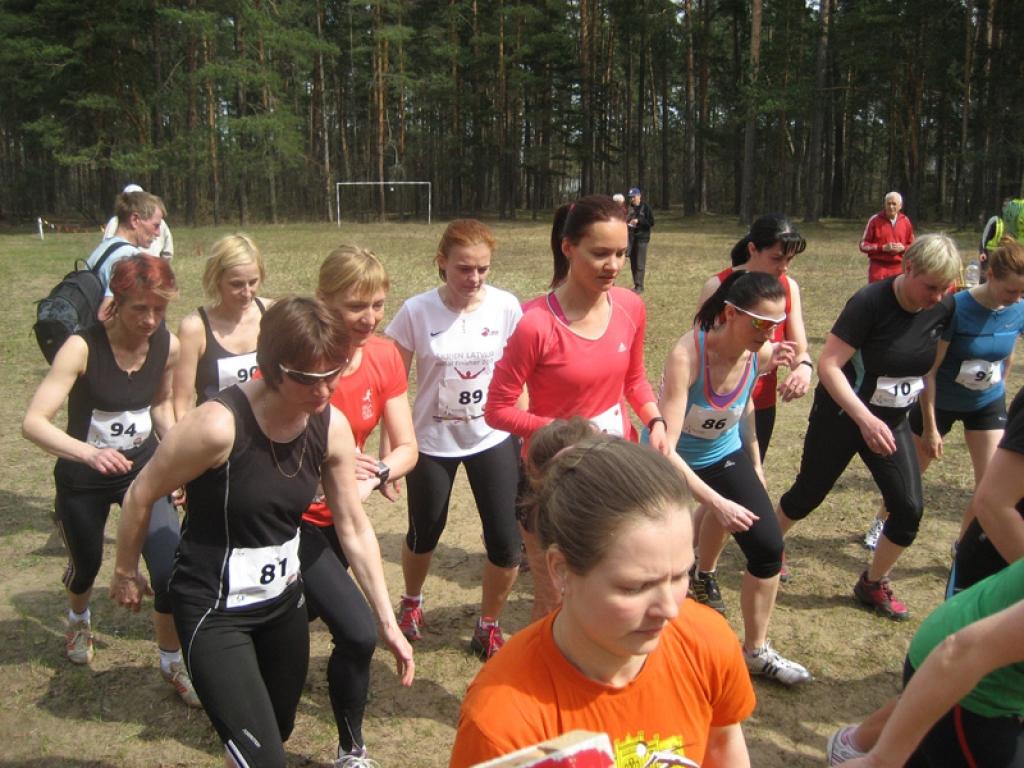 Latvijas Neatkarības atjaunošanas dienā, 4.maijā, Gulbenes novada komanda Rēzeknē ieguva ceturto vietu pašvaldību sporta veterānu jubilejas spēļu finālsacensībās pavasara krosā.
Autors: Diāna Odumiņa
