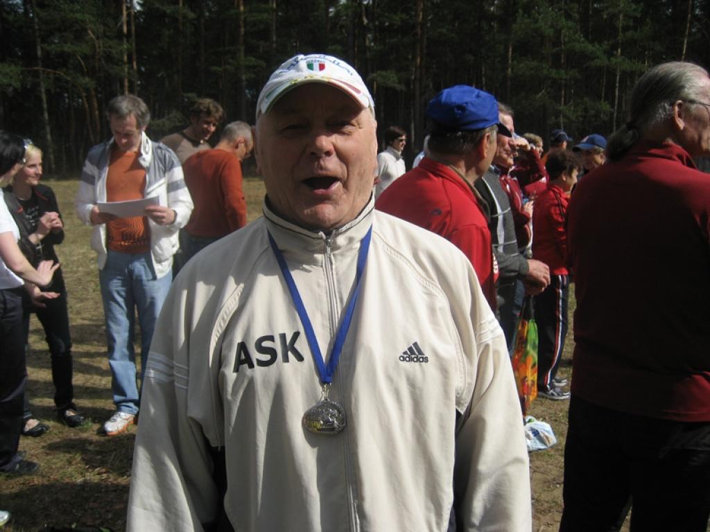 Latvijas Neatkarības atjaunošanas dienā, 4.maijā, Gulbenes novada komanda Rēzeknē ieguva ceturto vietu pašvaldību sporta veterānu jubilejas spēļu finālsacensībās pavasara krosā.
Autors: Diāna Odumiņa