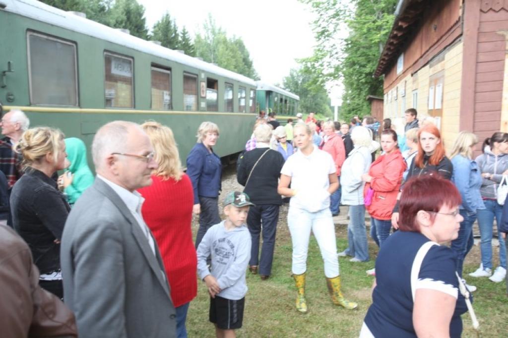 SIA „Gulbenes–Alūksnes bānītis” sestdien, 20.jūlijā, visus aicināja uz Alus svētkiem Kalnienas stacijā.
Autors: Gatis Bogdanovs