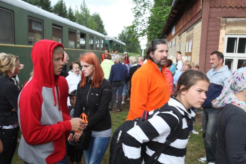 SIA „Gulbenes–Alūksnes bānītis” sestdien, 20.jūlijā, visus aicināja uz Alus svētkiem Kalnienas stacijā.
Autors: Gatis Bogdanovs