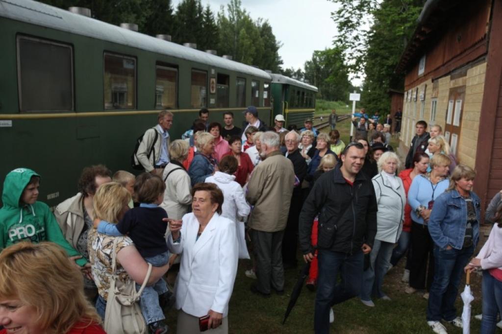 SIA „Gulbenes–Alūksnes bānītis” sestdien, 20.jūlijā, visus aicināja uz Alus svētkiem Kalnienas stacijā.
Autors: Gatis Bogdanovs