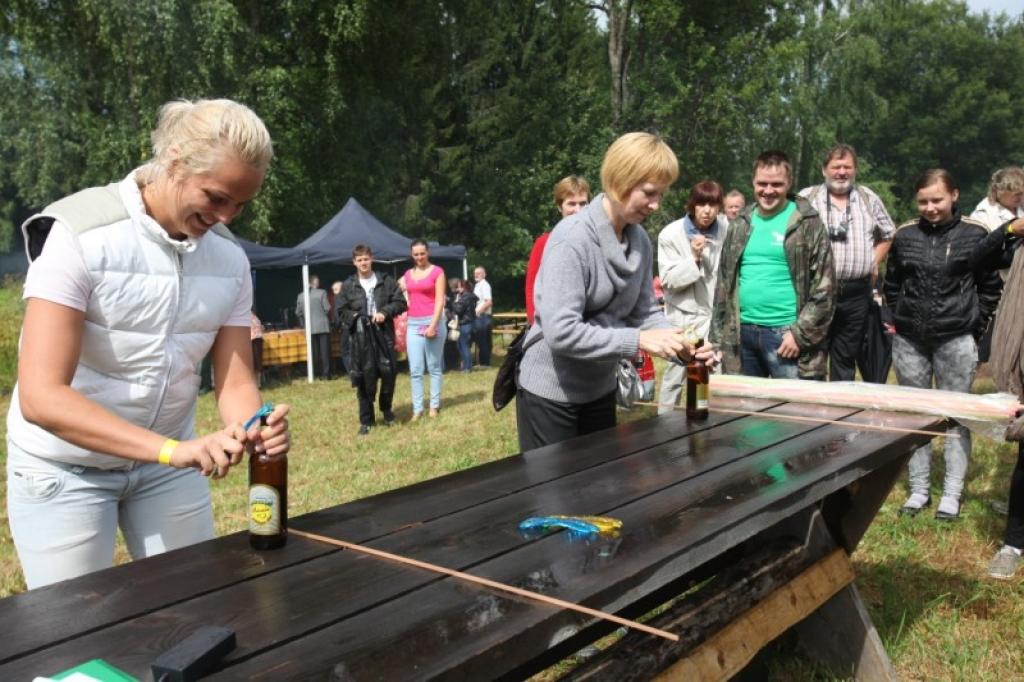 SIA „Gulbenes–Alūksnes bānītis” sestdien, 20.jūlijā, visus aicināja uz Alus svētkiem Kalnienas stacijā.
Autors: Gatis Bogdanovs