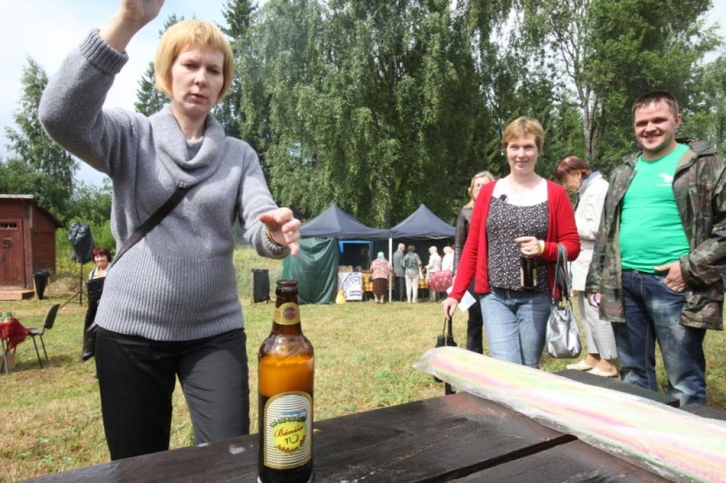 SIA „Gulbenes–Alūksnes bānītis” sestdien, 20.jūlijā, visus aicināja uz Alus svētkiem Kalnienas stacijā.
Autors: Gatis Bogdanovs