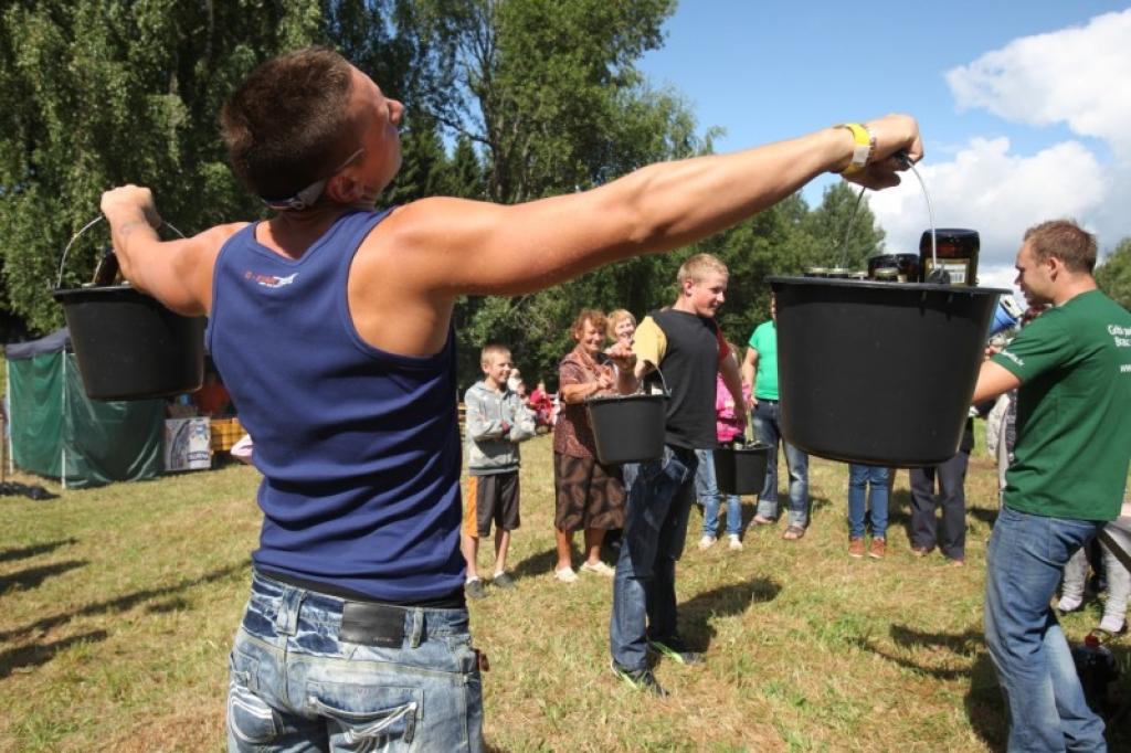 SIA „Gulbenes–Alūksnes bānītis” sestdien, 20.jūlijā, visus aicināja uz Alus svētkiem Kalnienas stacijā.
Autors: Gatis Bogdanovs