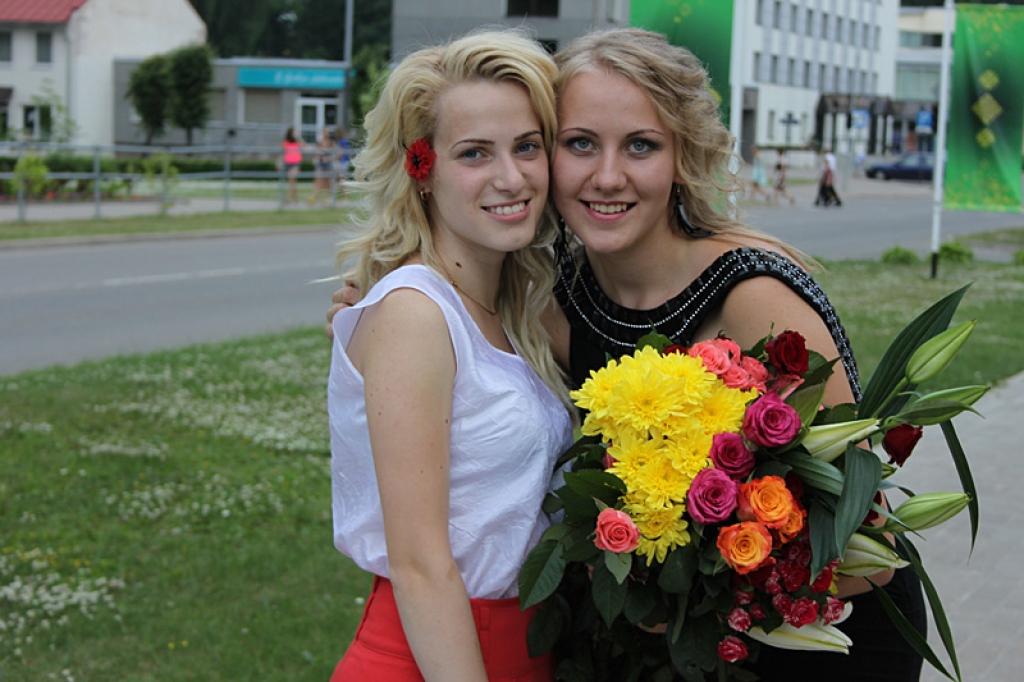 1. Laura Romanova
2. Maija Obrumāne
3. Maija Obrumāne
4. Maija Obrumāne
5. Artūrs Haritonovs
6. Artūrs Haritonovs
7. Artūrs Haritonovs
8. Laura Romanova
9. Laura Romanova
10. Daira Jansone
11. Daira Jansone
12. Daira Jansone
13.Gabriella...