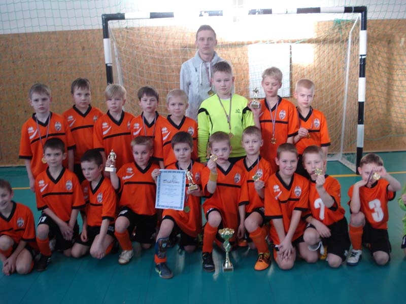 Gulbenes jaunie futbolisti U-9 grupā.
Autors: no personiskā arhīva