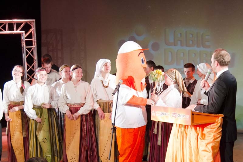 Par “LabieDarbi.lv Gada kultūras projektu tika atzīta folkloras kopas “Pērlis” dalība festivālā Ķīnā.
Autors: no LabieDarbi.lv arhīva