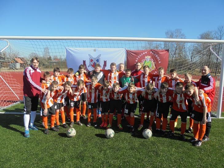  Ziemeļaustrumu reģiona U-13 izlase .
Autors: no personiskā arhīva