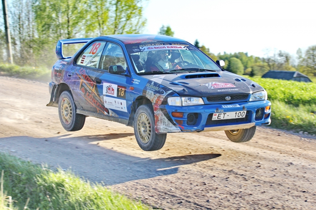 Mareks Švarcs-Švampāns/ Armands Lūkins arī trešajā rallijsprinta čempionāta posmā savā klasē svinēja uzvaru. 	
Autors: Dace Janova (www.4rati.lv)