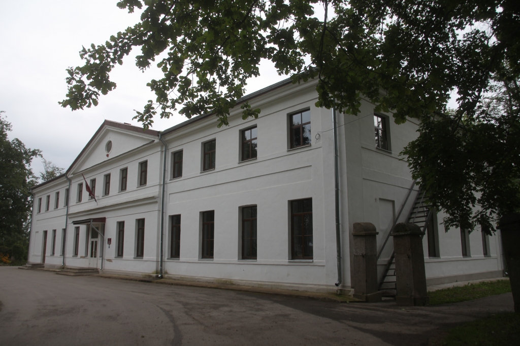 Autors: no Dzirksteles arhīva
