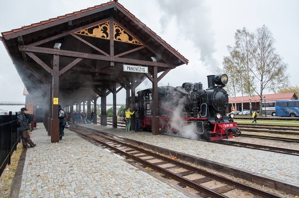 Ferdinands Paņevežu stacijā. Svētki var sākties!

Autors: facebook.com (SIA "Gulbenes - Alūksnes bānītis")