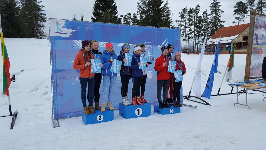 S14 grupā 3. vietu izcīnīja Lejasciema meitenes Jermacāne Ērika, Zauriņa Monta un Pence Jolanta.