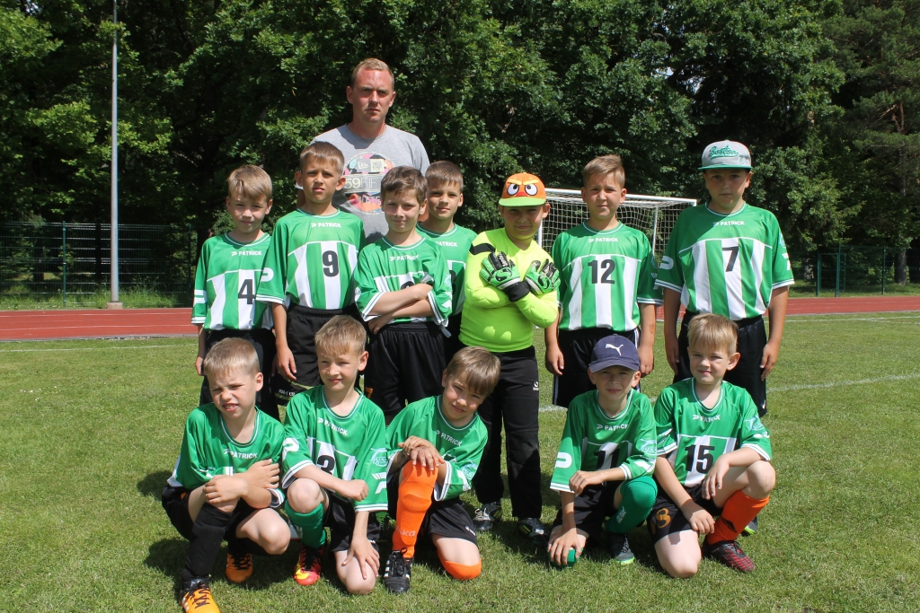 Gulbenes BJSS komanda U-9 grupā.