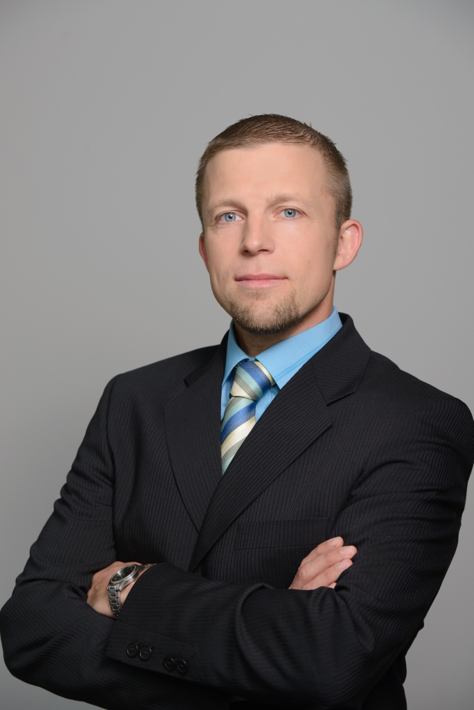 dr. Māris Mežeckis.
