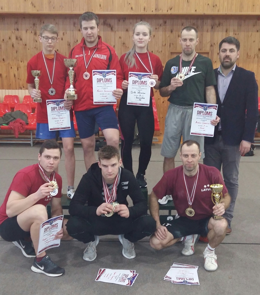 Gulbenes – Rugāju apvienotā komanda pēc startiem Latvijas kausa 1.posmā Rugājos. 
Autors:  no personiskā arhīva