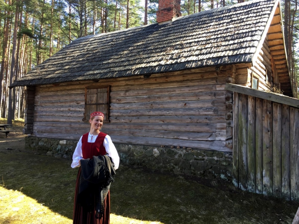 Eva Liepiņa pie 
